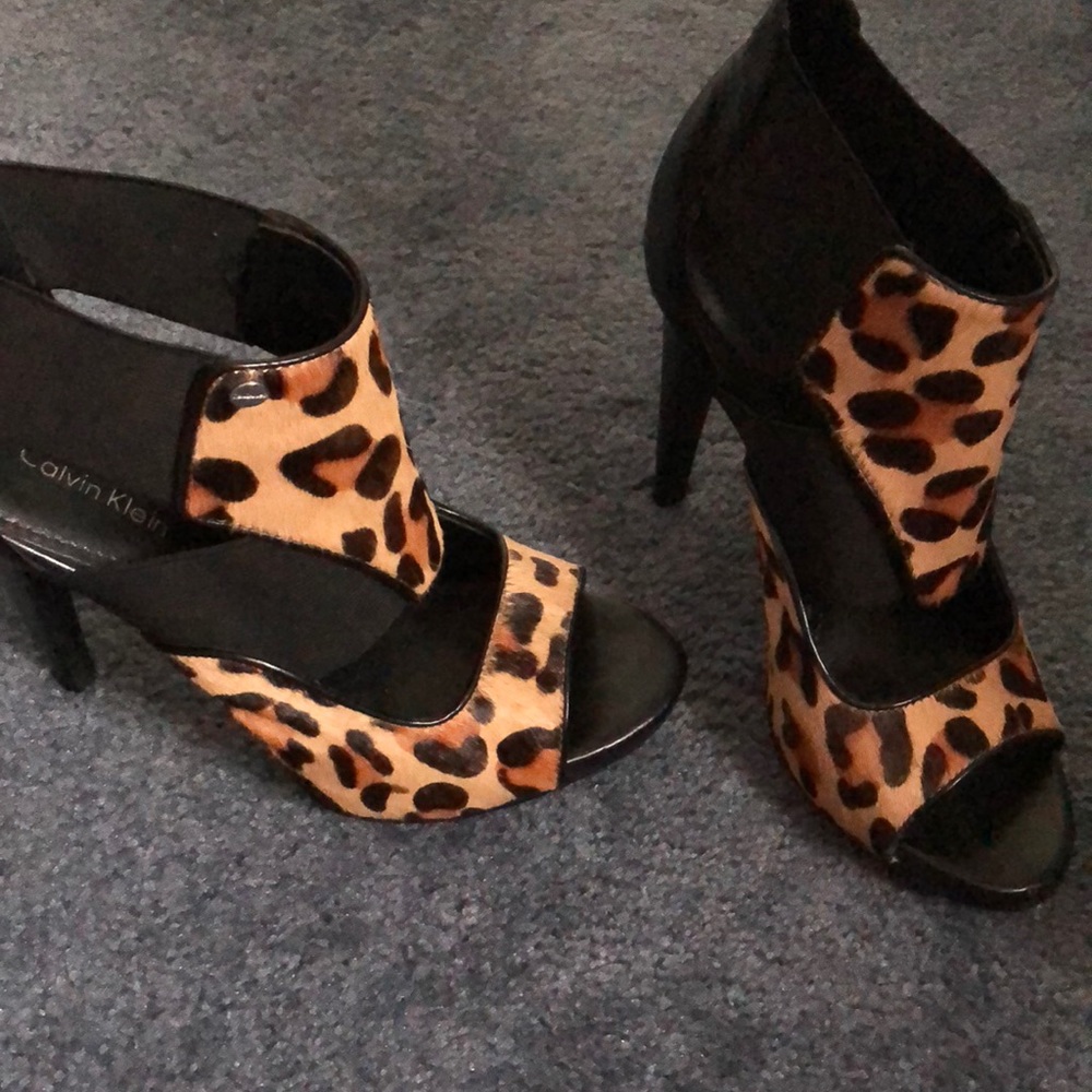 Calvin Klein leopard heels